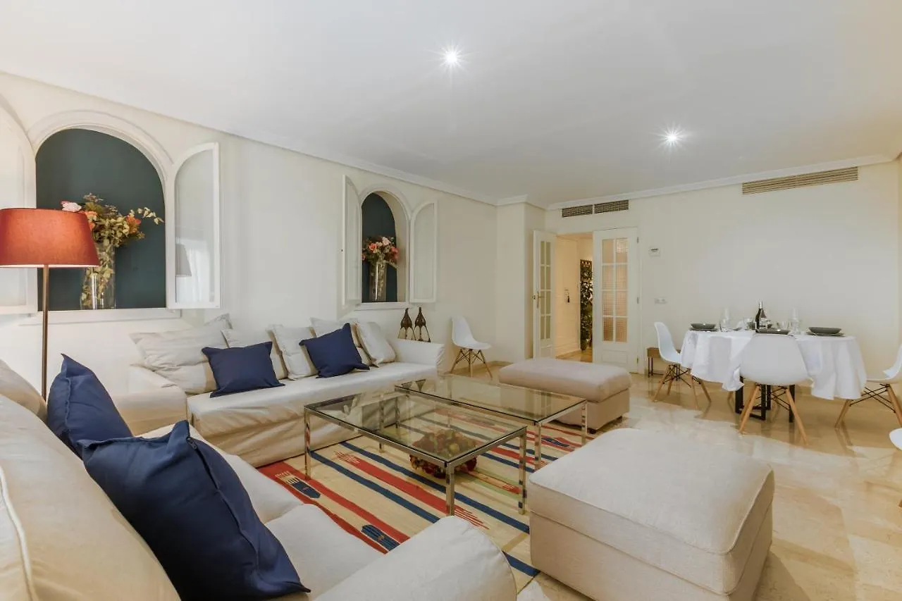 Апартаменты Apartamento Entero De 170M2 A 1 Min De La Catedral Севилья