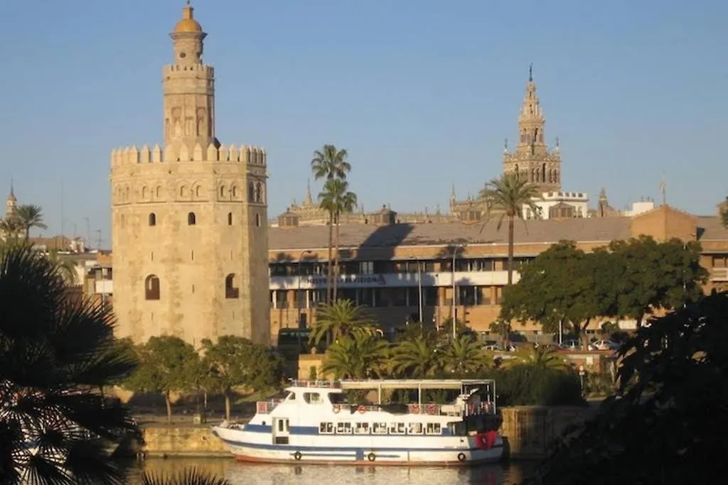 Apartamento Entero De 170M2 A 1 Min De La Catedral Seville 0*,