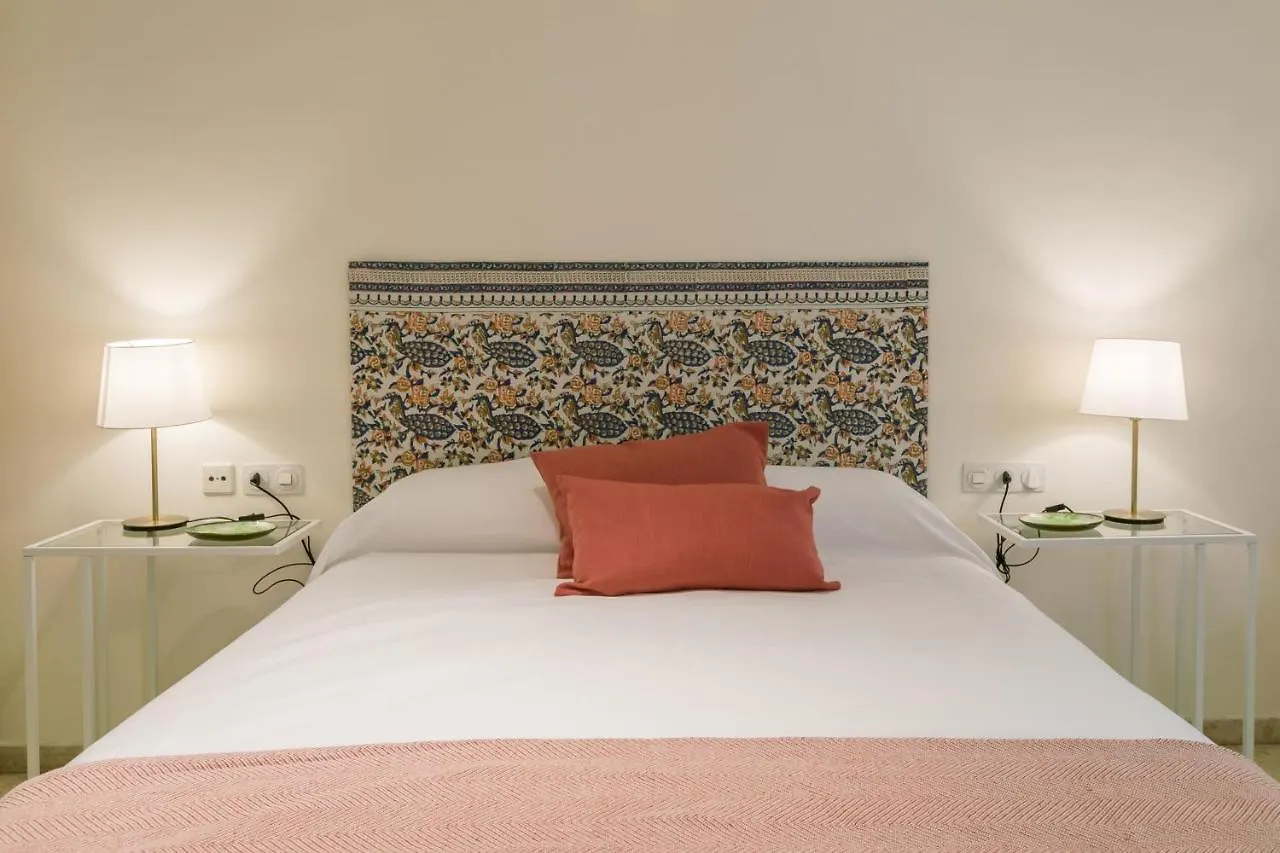 Apartamento Entero De 170M2 A 1 Min De La Catedral Seville 0*,  Spain