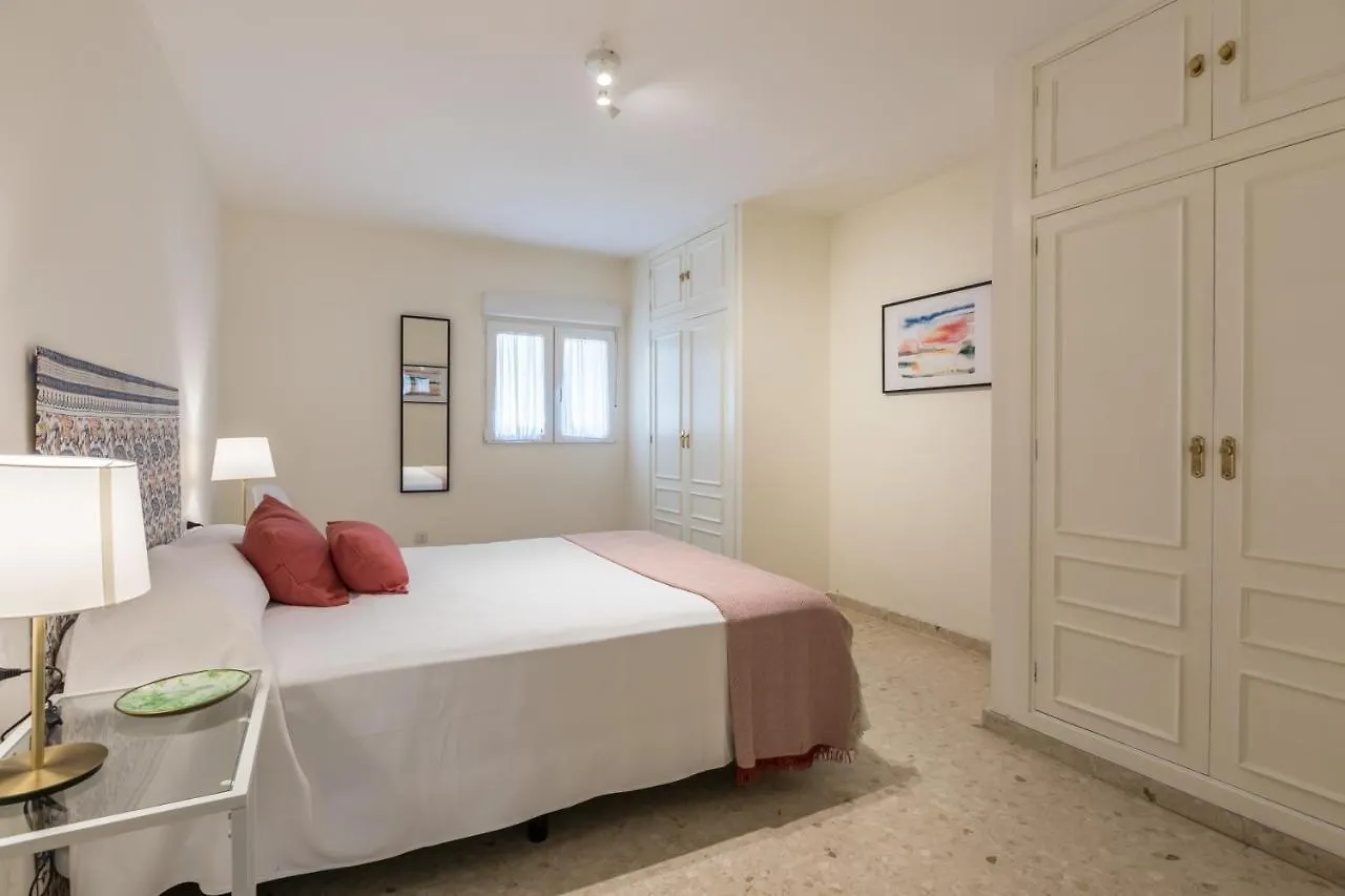 Apartamento Entero De 170M2 A 1 Min De La Catedral Seville Apartment