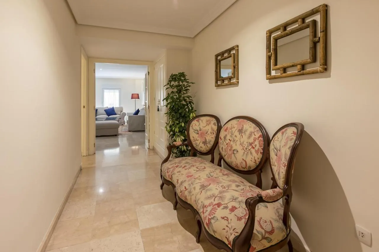 Apartment Apartamento Entero De 170M2 A 1 Min De La Catedral Seville